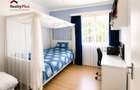 4 Bed House with En Suite at Loresho Crescent - 9