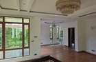 5 Bed Villa with En Suite in Lavington - 1