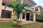 4 Bed Townhouse with En Suite at Lavington - 8