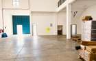 6,240 ft² Warehouse with Fibre Internet in Industrial Area - 4