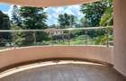 3 Bed Apartment in Ridgeways - 14