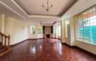 5 Bed Townhouse with En Suite in Kitisuru - 10