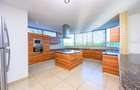 4 Bed Apartment with En Suite at Greenwood Drive - 8