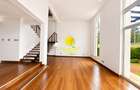 5 Bed House with En Suite in Lavington - 6