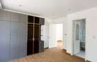 5 Bed Townhouse with En Suite in Lavington - 7