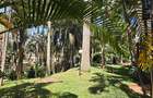 4 Bed House with En Suite in Hill View - 5