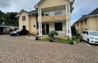 4 Bed Townhouse with En Suite in Lavington - 1