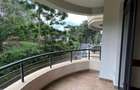 4 Bed Apartment with En Suite in Riverside - 12