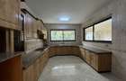 4 Bed Townhouse with En Suite in Westlands Area - 15