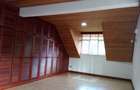 5 Bed House in Rosslyn - 18