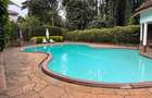 4 Bed House with En Suite in Lavington - 2