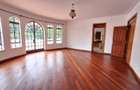 4 Bed House with En Suite in Nyari - 9