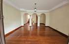 5 Bed Townhouse with En Suite in Lavington - 11