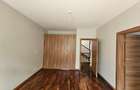 5 Bed Townhouse with En Suite in Lavington - 8