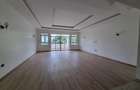 5 Bed House with En Suite in Runda - 12