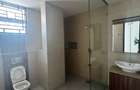 4 Bed Apartment with En Suite at Greenwood Area - 9