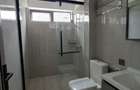 1 Bed Apartment with En Suite at Westlands Road - 3