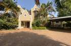 5 Bed Townhouse with En Suite in Runda - 15