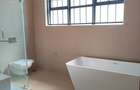5 Bed Villa with En Suite in Westlands Area - 15