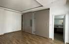 3 Bed Apartment with En Suite in Riverside - 10
