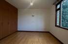 3 Bed Apartment with En Suite at Riverside Drive - 7