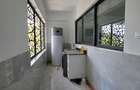 4 Bed Apartment with En Suite in General Mathenge - 8