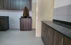 4 Bed House with En Suite in Hill View - 3