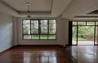 5 Bed Townhouse with En Suite in Lavington - 6