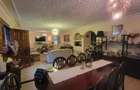 5 Bed House with En Suite in Lavington - 2
