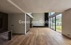 5 Bed House with En Suite in Runda - 3