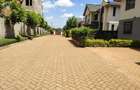 4 Bed Townhouse with En Suite at Near Isk - 4