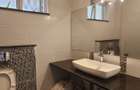 3 Bed Apartment with En Suite at Brookside Drive - 14