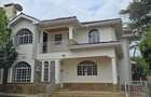 5 Bed Townhouse with En Suite at Off Convent Drive - 7