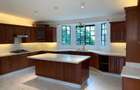 6 Bed House with En Suite in Kyuna - 10