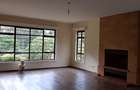 4 Bed Townhouse with En Suite at Rosslyn Lone Tree Road 55 - 8