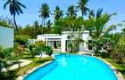 5 Bed Townhouse with En Suite at Greenwood Drive - 1