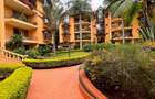 3 Bed Apartment with En Suite in Lavington - 4