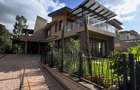 4 Bed Villa with En Suite in Runda - 1