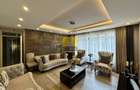 4 Bed Apartment in Riverside - 1