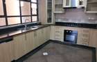 5 Bed Townhouse with En Suite in Lavington - 10