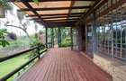 5 Bed House with En Suite at Lake View - 15