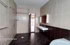 5 Bed Townhouse with En Suite at Gravellia Grove - 5