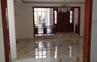 5 Bed Townhouse with En Suite in Lavington - 4