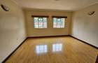 5 Bed Townhouse with En Suite at Lavington - 2