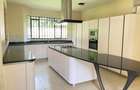 5 Bed Townhouse with En Suite in Lavington - 6