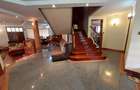 6 Bed House with En Suite at Flem Tree - 18