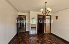 5 Bed House with En Suite in Runda - 12