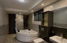 4 Bed Apartment with En Suite at Riverside Drive - 8