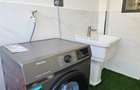 Serviced 2 Bed Apartment with En Suite at Valley Arcade - 10