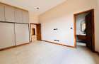 4 Bed Apartment with En Suite in Loresho - 19